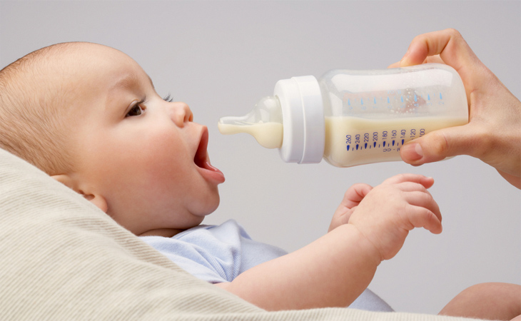 bình sữa trẻ em